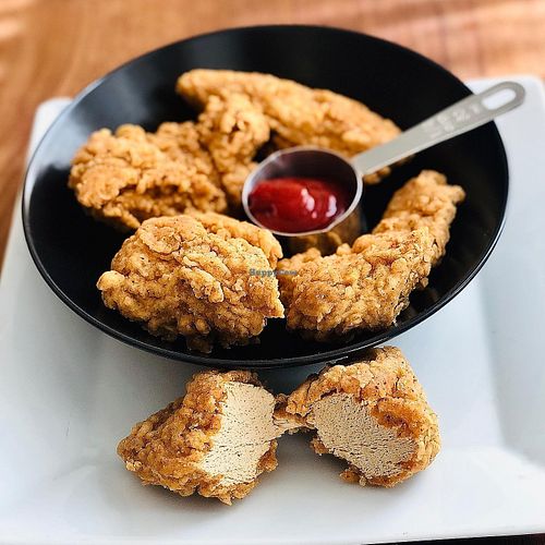 Fried chicken-style seitan at Veganzza in Istanbul
