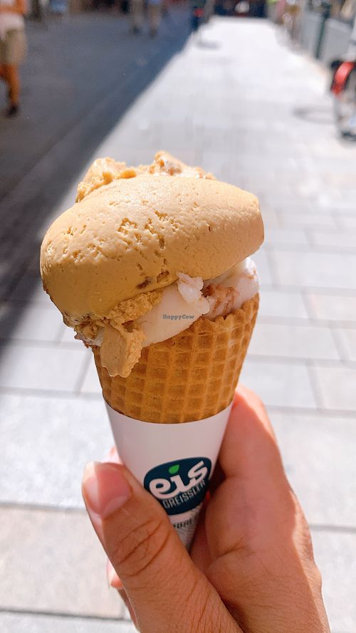 caramel + banana-chocolate  at Eis Greissler in Salzburg