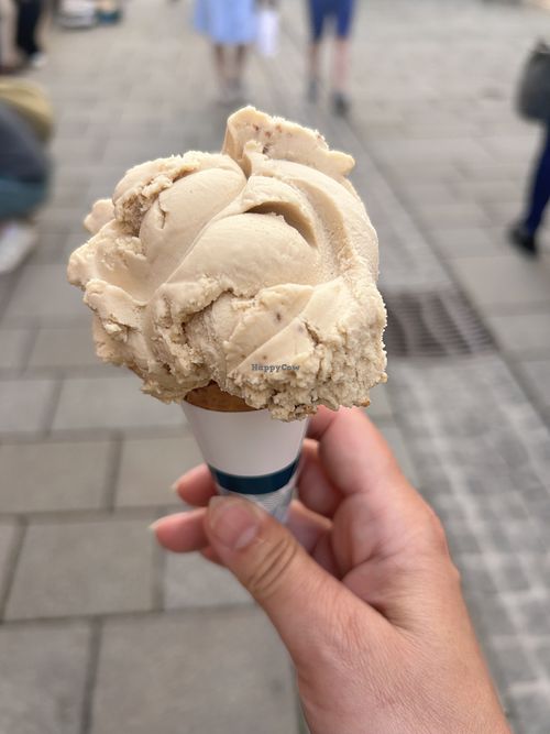 caramel cookie  at Eis Greissler in Salzburg