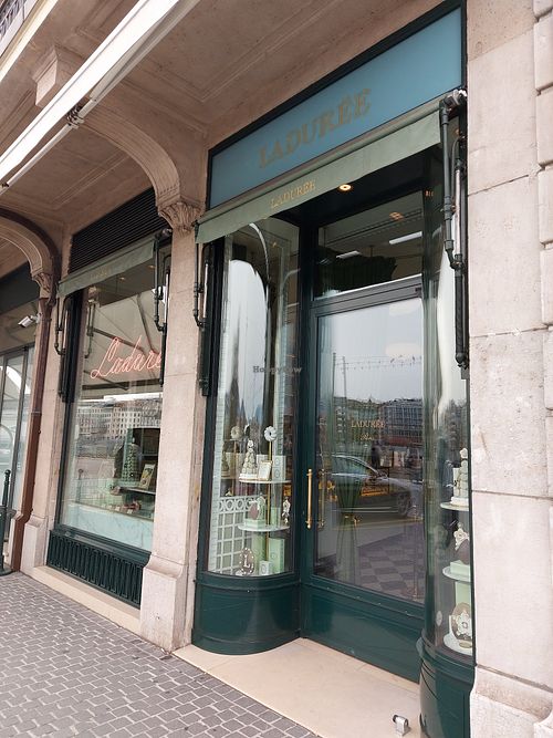  at Ladurée - Quai des Bergues in Geneva