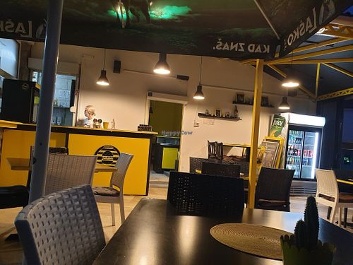 Outdoor patio at Burger Bee in Novalja