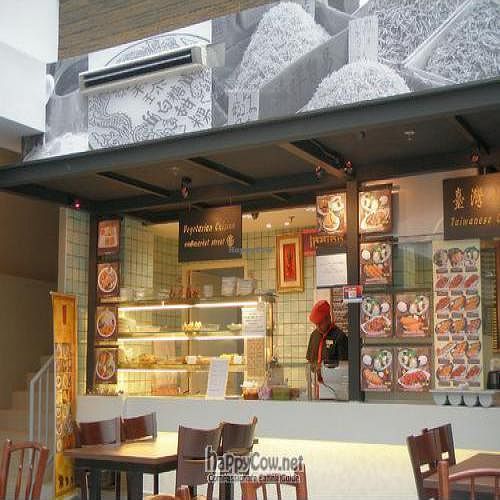  at OM - Market Street in Central Singapore