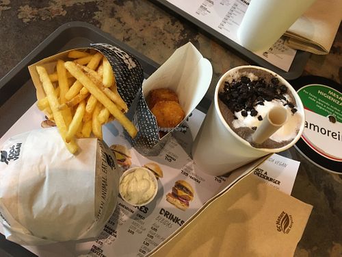 Menu, cheese ball and Oreo milkshake  at Mother Burger - Amoreiras in Lisbon