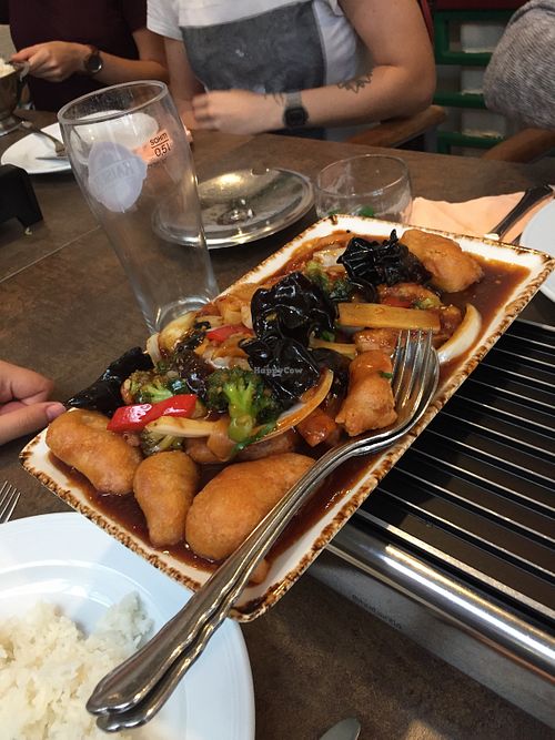 Vegan ‘chicken’ - “verboten gut” at Jasmin in Langenzersdorf