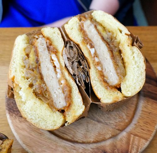 Le Weon (fried chick'n/peanut sauce/caramelized plantains) at Les Tontons Veg in Paris