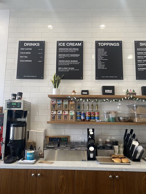 Static Menus  at Creamo in Los Angeles