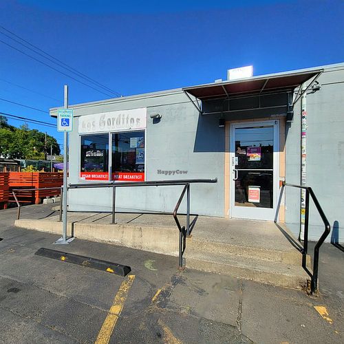 Exterior at Los Gorditos - SE Division & 12th in Portland