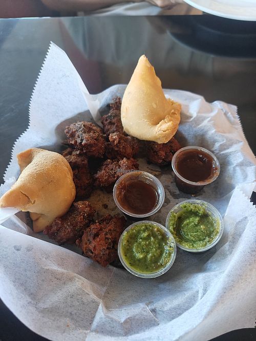Vegetable samosas and vegetable pakoras. at Cafe India in Visalia