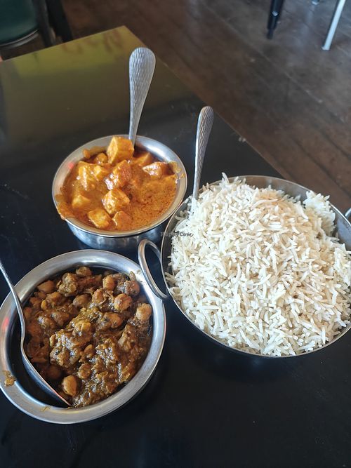 Chana Masala (vegan) and the Paneer Masala (vegetarian) at Cafe India in Visalia