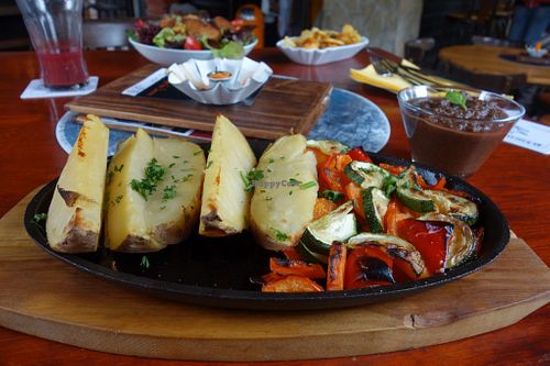 vegan "GUT Pfanne" ("gut" means "good" in German) at Bahnhof Würzbach in Wurzbach