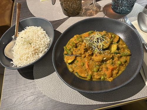 Mix Sabzi (Gemüse in Currysauce; Basmatireis)  at Zaffran Indian Cuisine in Linz