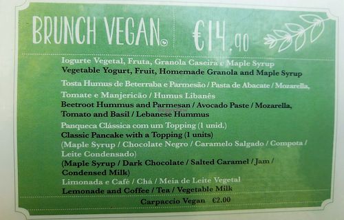 Vegan Brunch at Maria Limão in Porto
