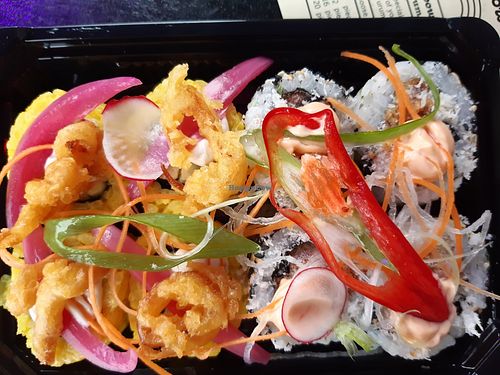 Onion bahji dragon and mary condo urumaki at Vegan Sushi Express in Rotterdam