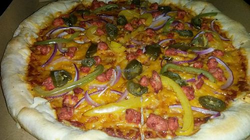 Bombay sizzler pizza at Vizza Guys in Gateshead