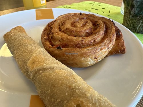 pizza roll vegan  at denn's Biomarkt in Cloppenburg