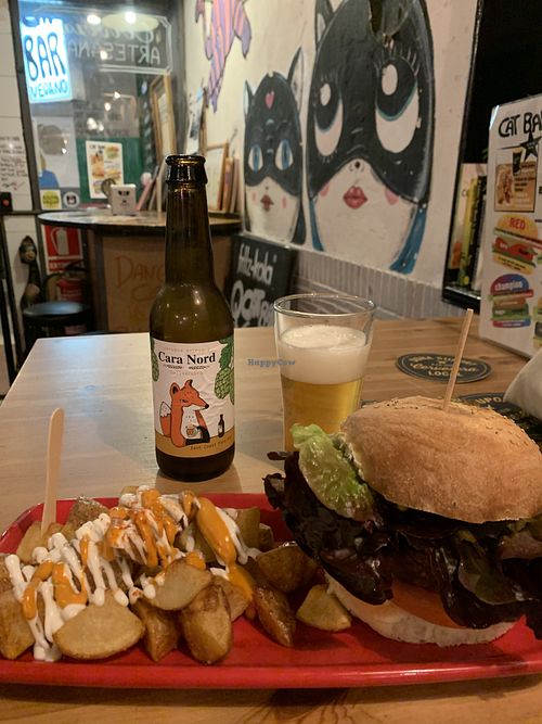 Food and drinks at Cat Bar in Barcelona