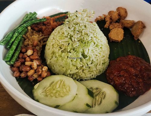 Vegan chicken nasi lemak at Veggie Recipe in Bandar Seri Begawan