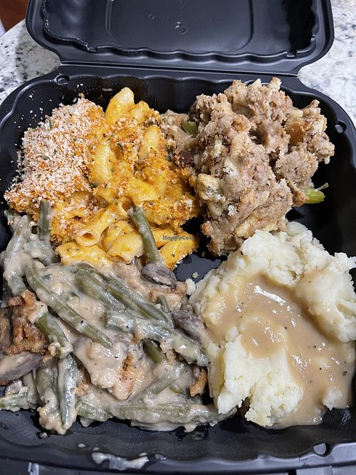 November holiday plate  at Royally Baked in St Peters