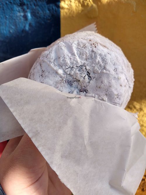 Yummy donut at Beacon Doughnuts in Chicago