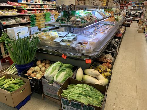 Produce at The New Central Market in Anchorage