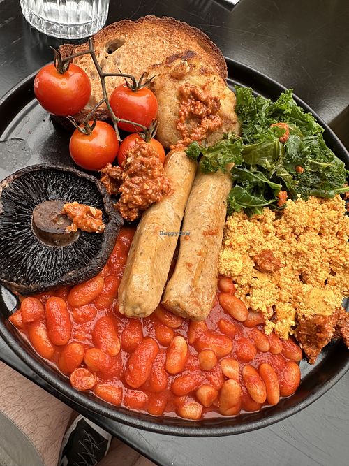   at 17 Grams in Brighton