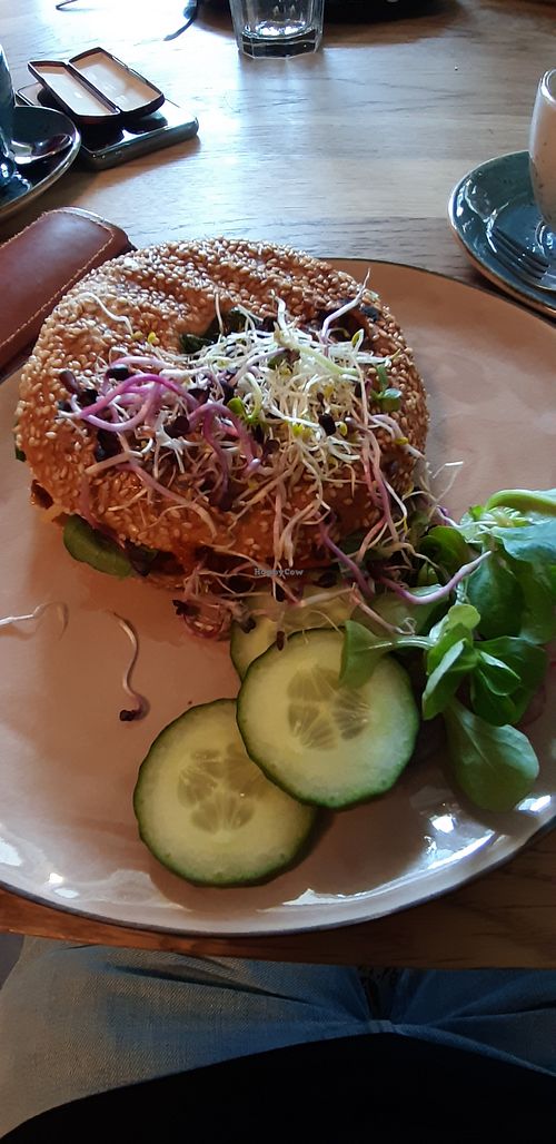 Simon at Erdfreund Kaffee in Butzbach