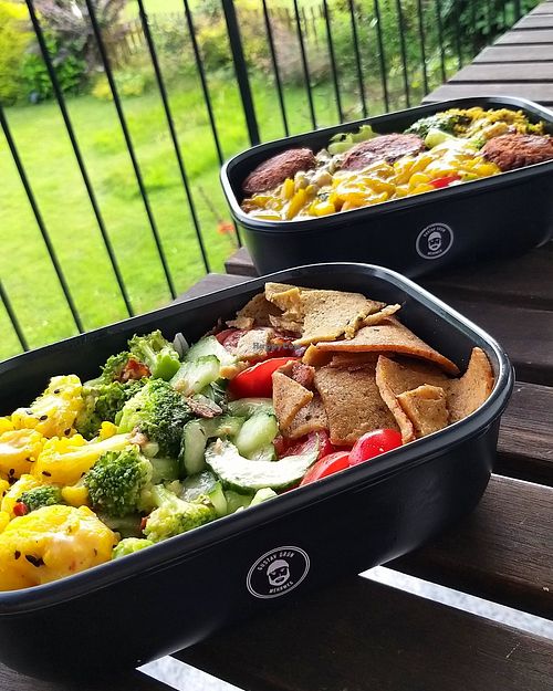 Yummy vegan boxes at home (take away). Gustav Grün offers deposit/returnable boxes! at Die Grüne Bude in Dortmund