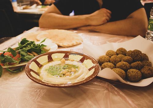 Hummus & falafel at Hashem in Amman