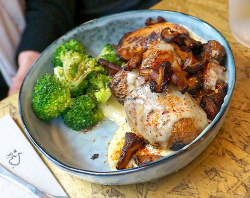 Chéri Cheese at Chéri Coco in Pantin