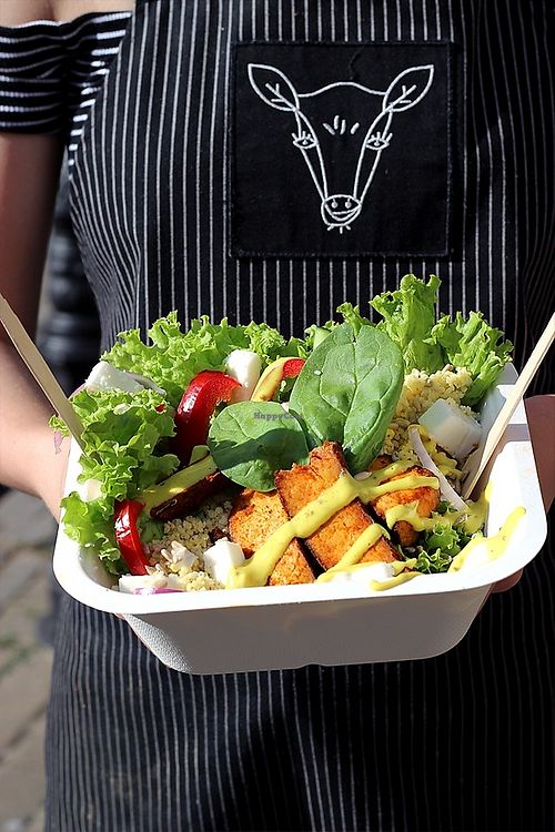 Tofu Chicken Salad at Krowarzywa - Mokotów in Warsaw