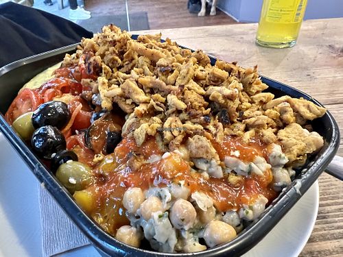 box w/ schawarma  at Gustav Grün in Oldenburg