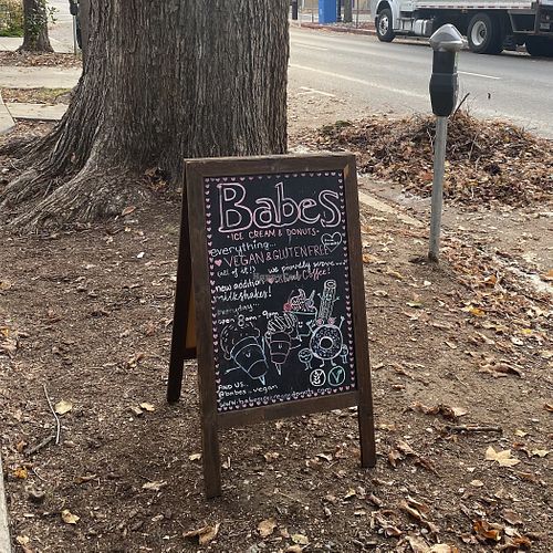 Street Signage Upon Arrival - Super Cute!  at Babes in Sacramento