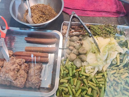 Vegan sausages and more at Krua Jey Imbun - ครัวเจ อิ่มบุญ in Chumphon
