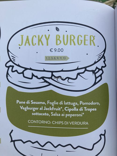 Jackfruit burger at Jack Fruit in Verbania