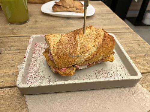   at UNO Caffé Olistico in Bologna