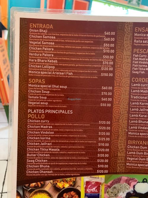 Vegan appetizers include onion bhaji, vegetal samosa, dhal soup, and vegetal soup at Mónica Restaurant Hindú in Oaxaca