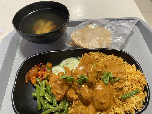 Nasi Briyani on Wednesdays $$3.80 at Ci Su Vegetarian 慈素素食 in Northeast Singapore