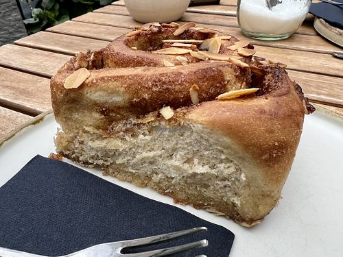 cinnamon bun (vegan)  at Frokost Hos Line in Kassel