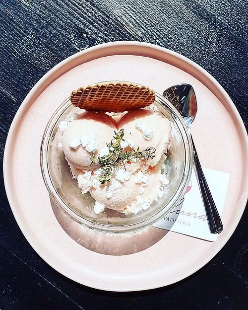 Grapefruit- Thymes  at Calluna Eispatisserie in Lueneburg