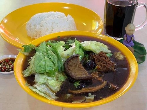 Delicious Bak Kut Teh. Photo by Mr Henry Lau aka Mr Purple. at Miao Lian 妙莲素食 in North Singapore