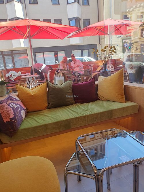 Seating area (in and outside) at Verenas in Innsbruck