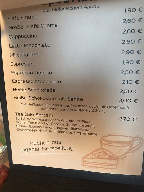 Heißgetränke mit Option auf Hafermilch at Café 23 in Pruem