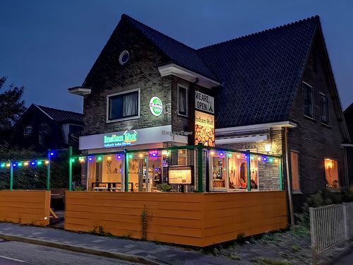 Front at Indian Hut in Aalsmeer
