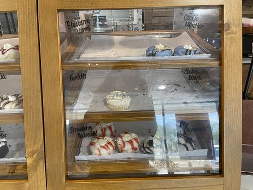 Doughnuts at HaleLife Bakery in Tampa