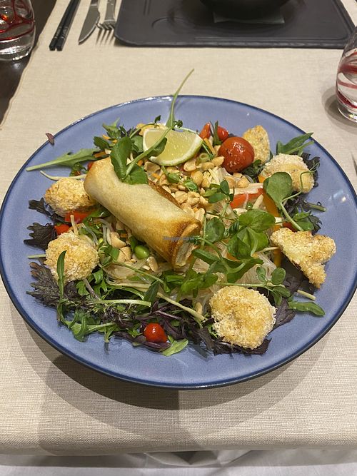 Bò bún nems and cauliflower wings  at La Cafetière Fêlée in Antibes