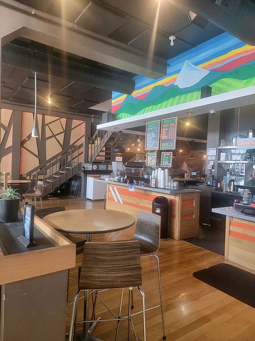 Interior at Venti's Cafe in Salem