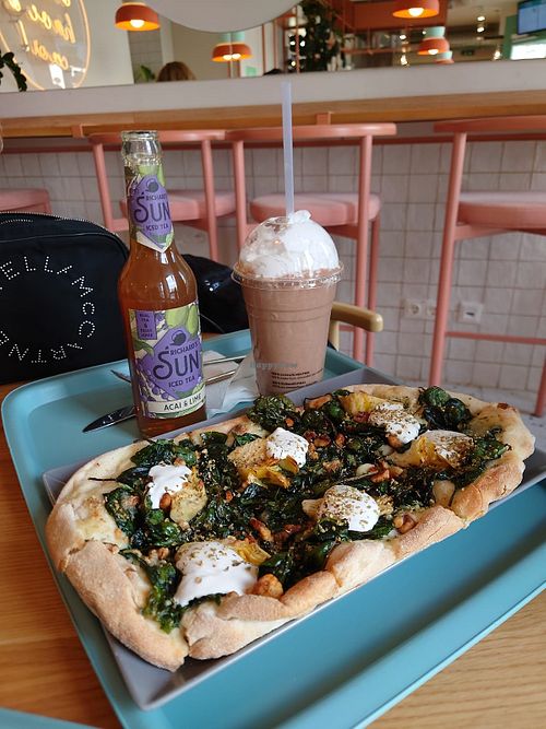 Spinach Artichoke pinsa at Tolstoy in Vienna