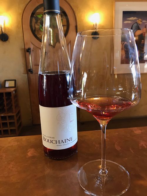 We have researched the local wineries that only serve vegan-friendly wines and take you to our favorites  at La Belle Vie Tours in Sonoma