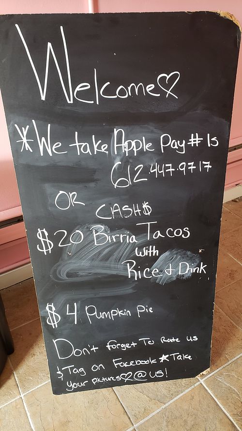 Sign board. Takes cash, Apple Pay or Google Pay as of October 2020. at Veganista in Minneapolis