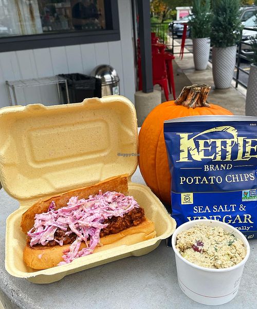 Sloppy Joe at Vida's Plant Based Butcher in Columbus